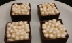 Caixinha de Chocolate com recheio Leite Ninho R$ 150,00 o cento 